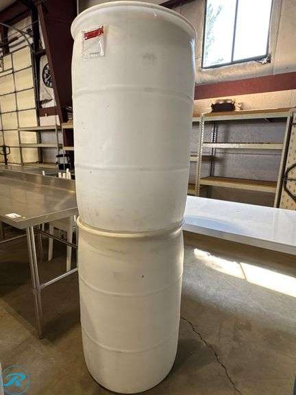 (2) ULINE 55-Gallon Closed Top Plastic Drums – Natural - Roller Auctions