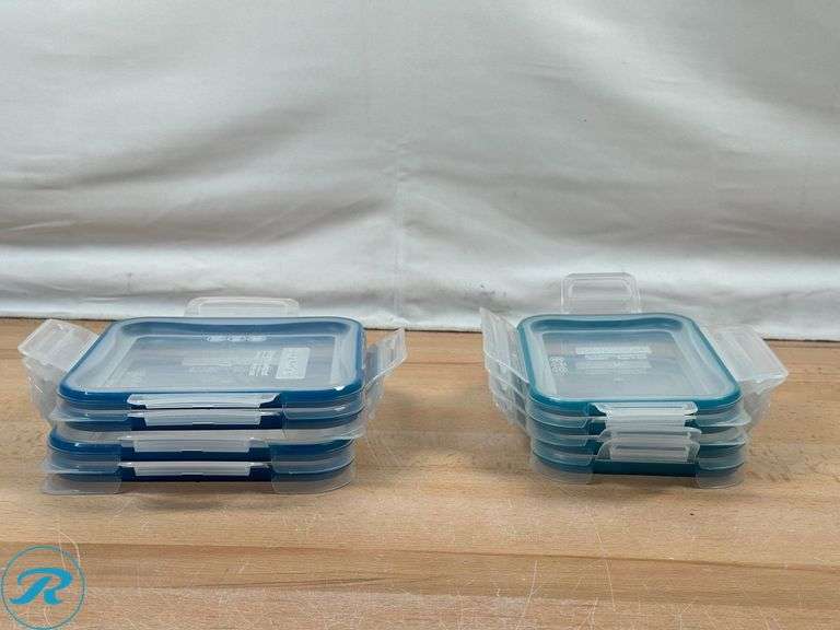 (2) Snapware Pyrex 18-piece Glass Food Storage Set - Like New - (1) Lid is Broken - Roller Auctions