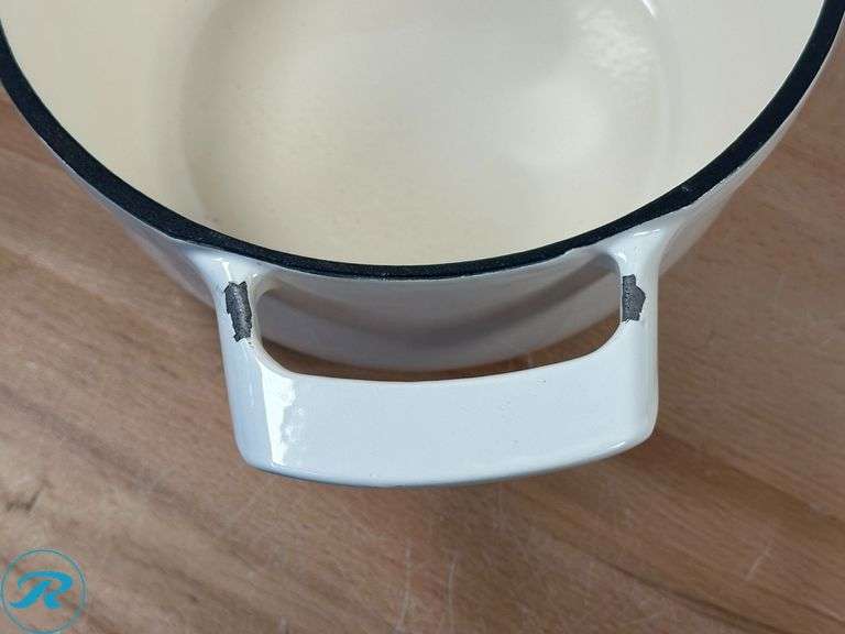Tramontina 4-quart & 6-quart Enameled Cast Iron Round Dutch Oven, 2-pack - Like New - Chipped/ Never Used - Roller Auctions