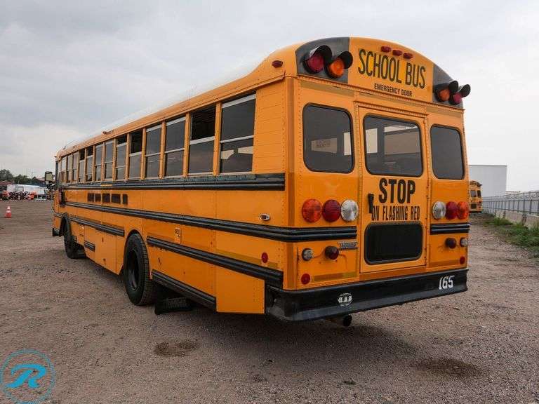 2004 Thomas RWD 72-Passenger School Bus - Roller Auctions