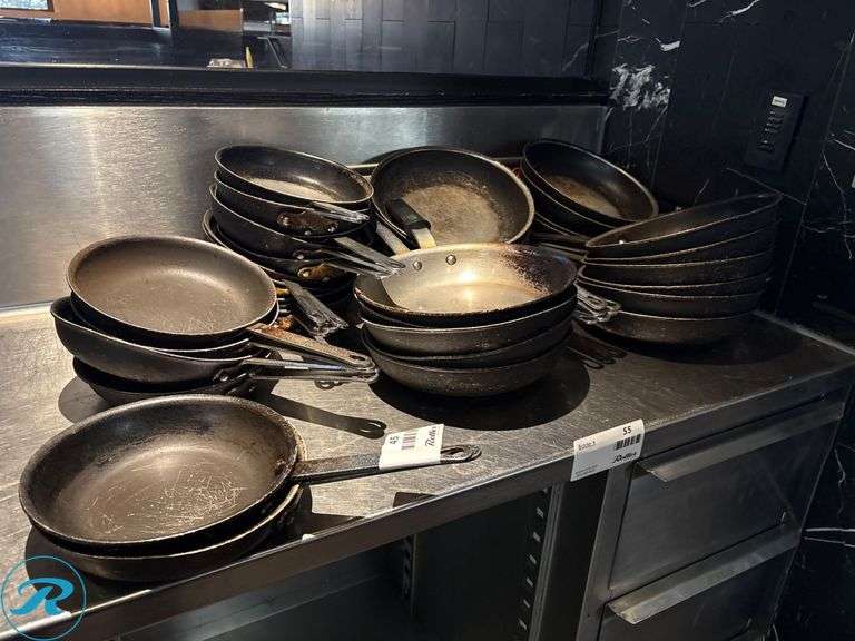 (36) Fry Pans With Metal Handles, Assorted Sizes - Roller Auctions