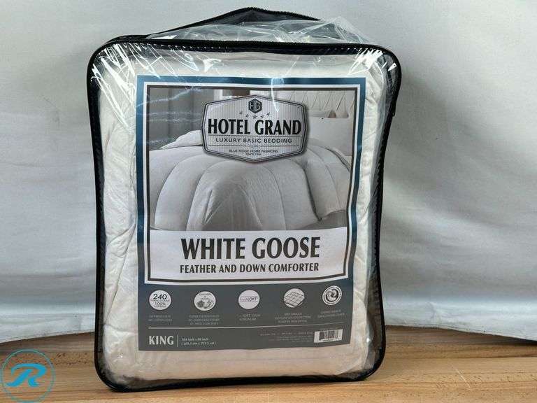 Hotel Grand White Goose Feather & Down Comforter - New - Roller Auctions