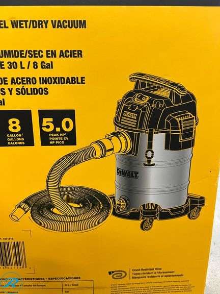 DeWalt 8 Gallon Wet/Dry Vacuum - New - Roller Auctions