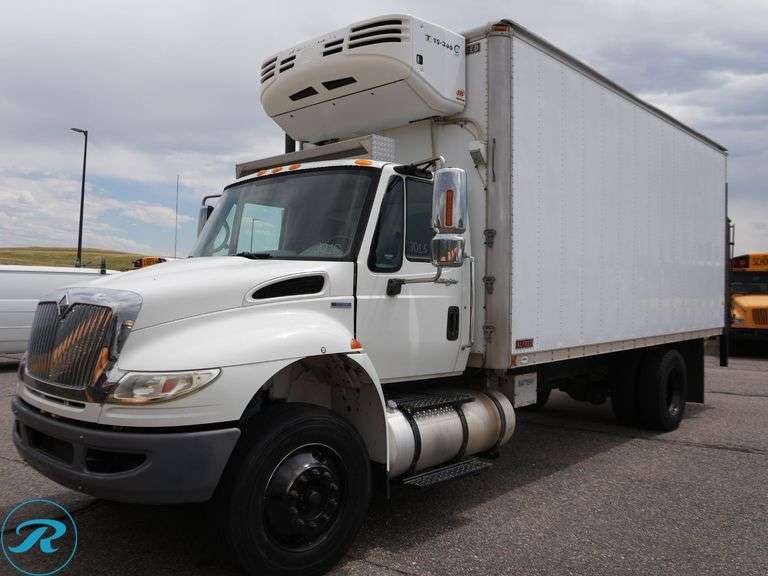 2009 International 4300 Dura Star RWD Box Truck