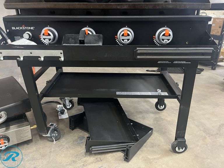 (2) Blackstone Flat Top Grill (1) Small (1) Large - Heavily Used/Damaged/Missing Parts - Roller Auctions