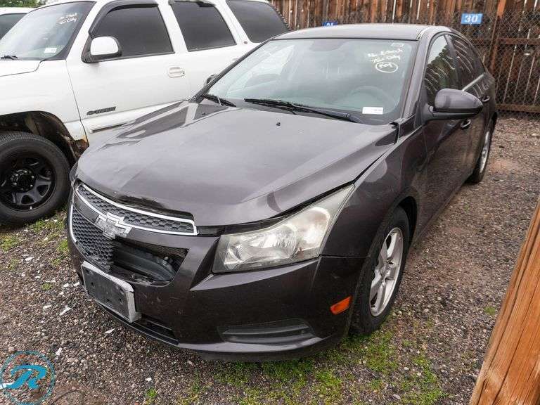 2014  Chevrolet  Cruze LT  FWD