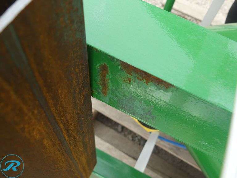 New DB500 Mobile Abrasive Blaster With Hoses (Damage, Air Inlet Valve Broken) - Roller Auctions
