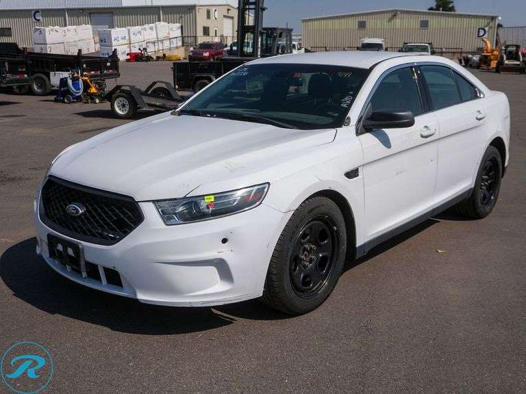 2016 Ford Taurus AWD Police Interceptor - Roller Auctions