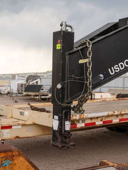2007 Top Hat T/A Gooseneck Equipment Trailer - Roller Auctions