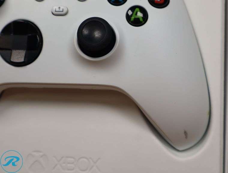 (2) Xbox Core Wireless Gaming Controller – Robot White Series - Used - Roller Auctions
