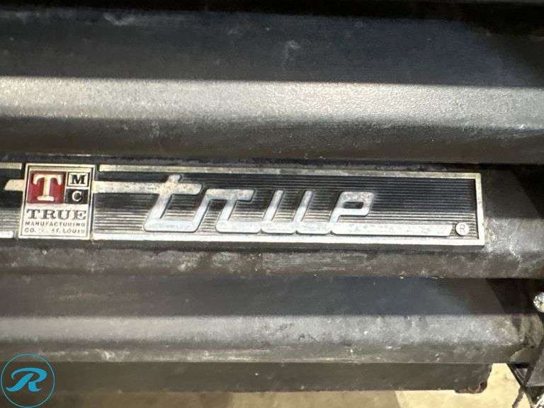 True GDM-69 3-Section Sliding Glass Door Refrigerated Merchandiser - Roller Auctions