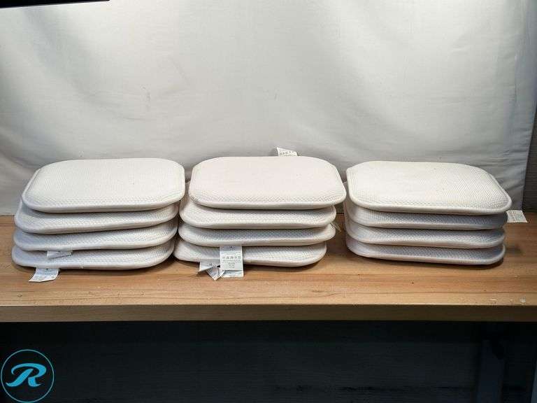 (12) Honey Comb Chair Cushion- Like New - Roller Auctions