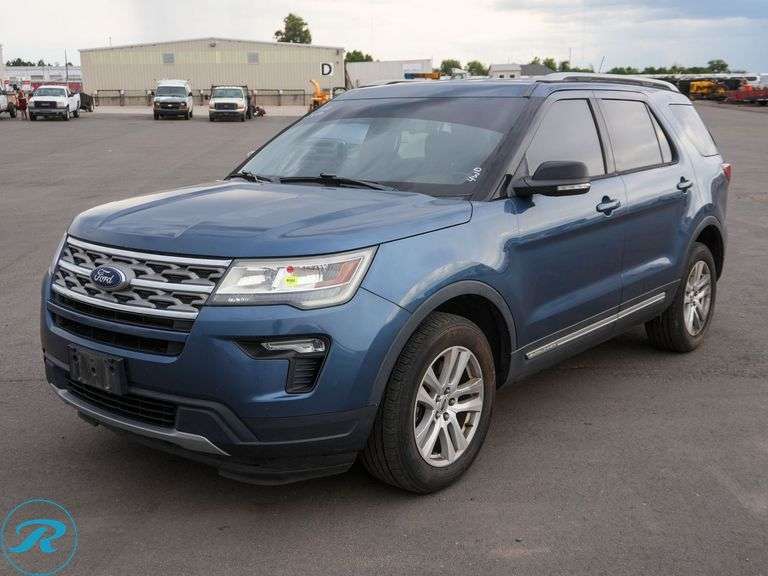 2018  Ford  Explorer   XLT  4WD  SUV - Roller Auctions