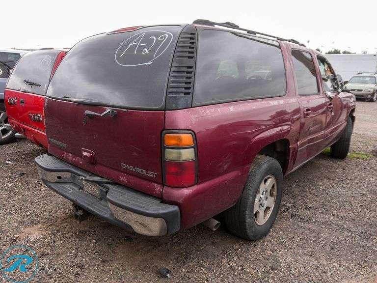 2004  Chevrolet  Suburban 1500 LS  RWD - Roller Auctions