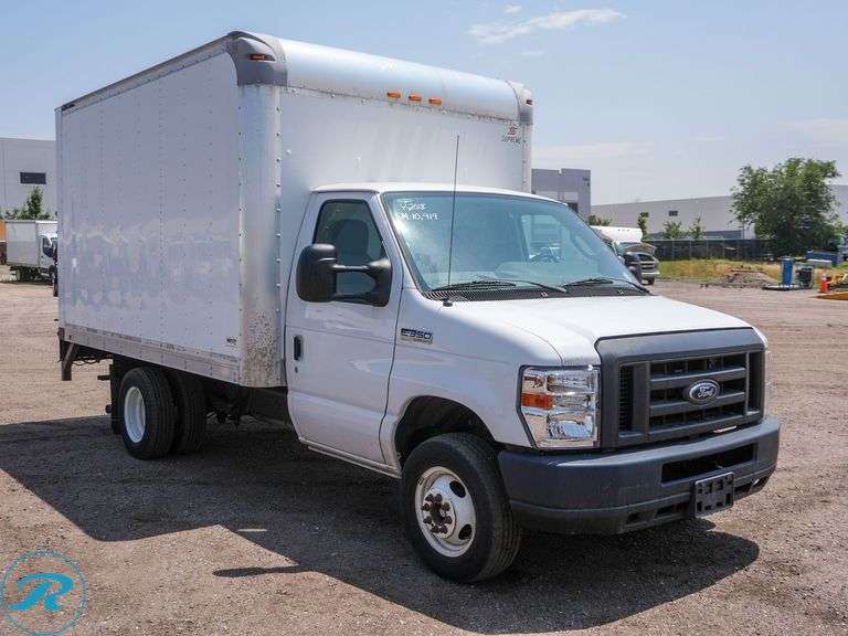 2018 Ford E350 Super Duty RWD Box Van - Roller Auctions