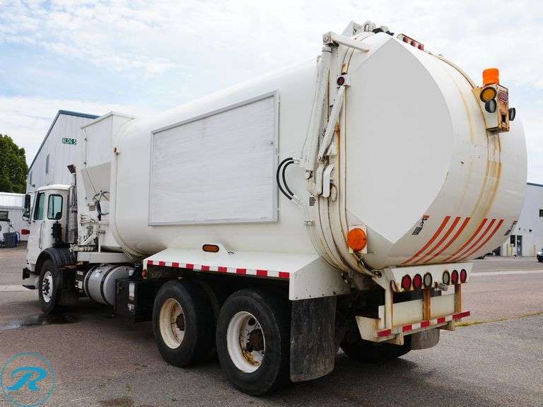 2016  Autocar  Xpeditor   T/A Side Loader Trash Truck - Roller Auctions