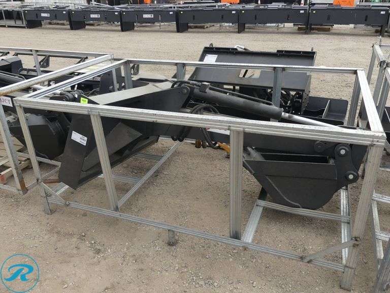 New JCT Hydraulic Backhoe Attachment To Fit Skid Steer Loader, 14" Bucket - Roller Auctions