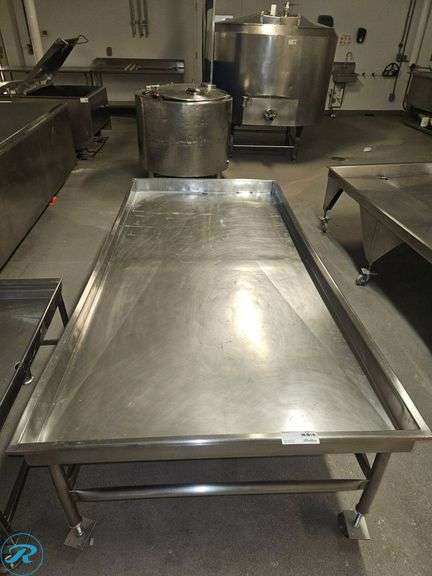 Stainless Steel Rolling Table, 46″×96″