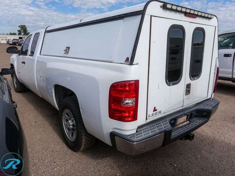 2008 Chevrolet Silverado LS 4WD Super Cab Pickup - Roller Auctions