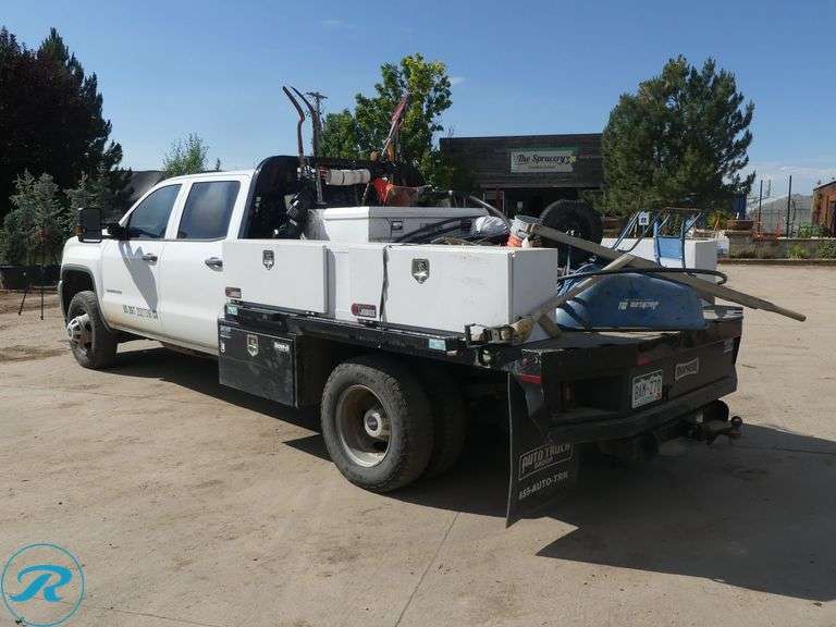 2019  GMC  3500 HD  4WD  Flatbed Truck - Roller Auctions