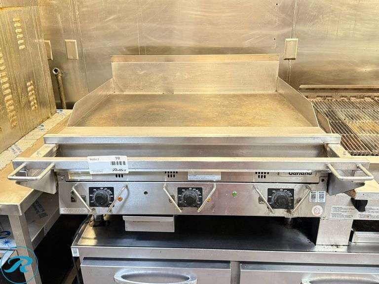 Garland CG-36R Gas Countertop Commercial Griddle, 36in - Roller Auctions