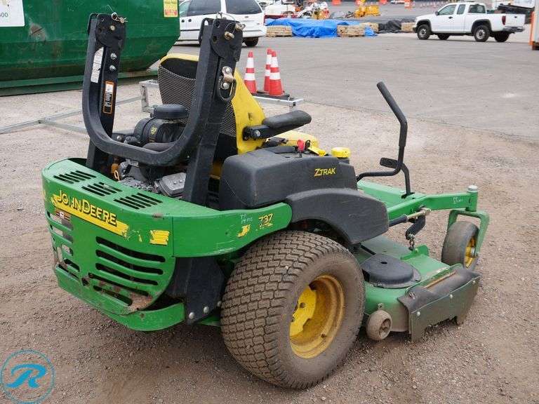 John Deere 737 RWD Zero-Turn Ride-On Mower - Roller Auctions