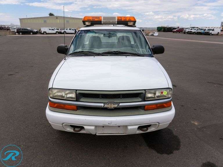 1999 Chevrolet S10 LS 4WD Extended Cab Pickup - Roller Auctions