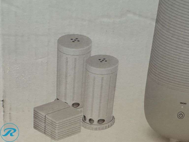 (2) Pure Enrichment Hume Sense Top Fill Humidifier, 2 Pack- (1) Like New, (1) Used - Roller Auctions