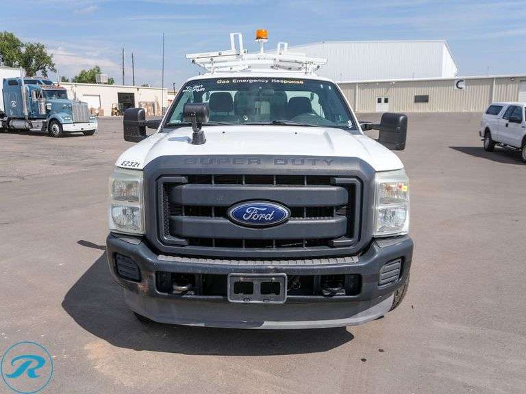 2013  Ford  F250  Super Duty XL  4WD  Pickup - Roller Auctions