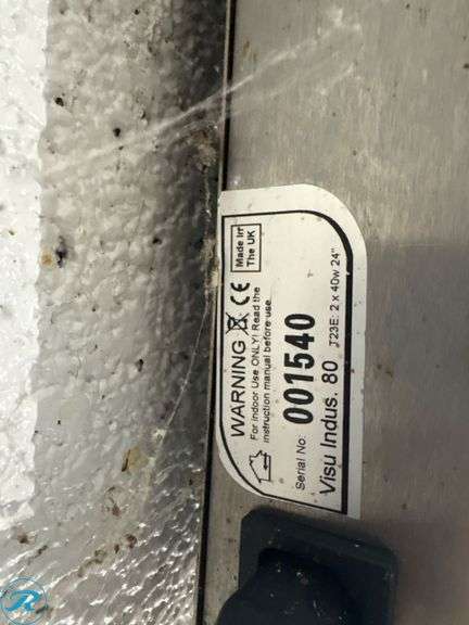 Global Industrial Electric UV Insect Trap - Roller Auctions