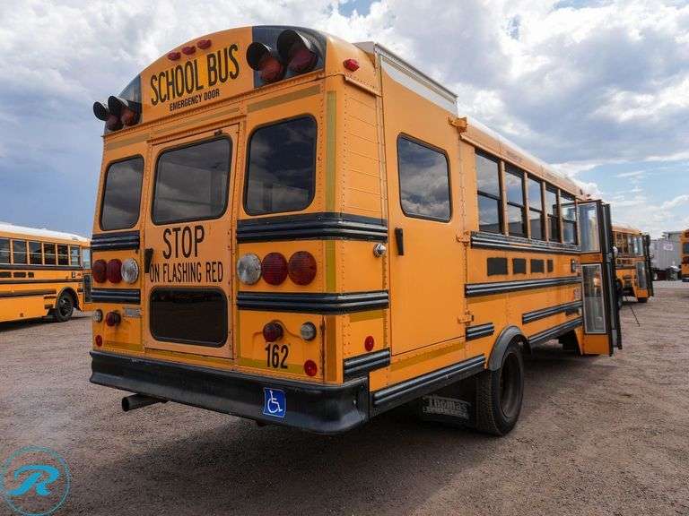 2003  Thomas  Freightliner  RWD  39-Passenger School Bus - Roller Auctions