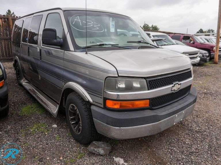 2003  Chevrolet  Express 1500   AWD - Roller Auctions