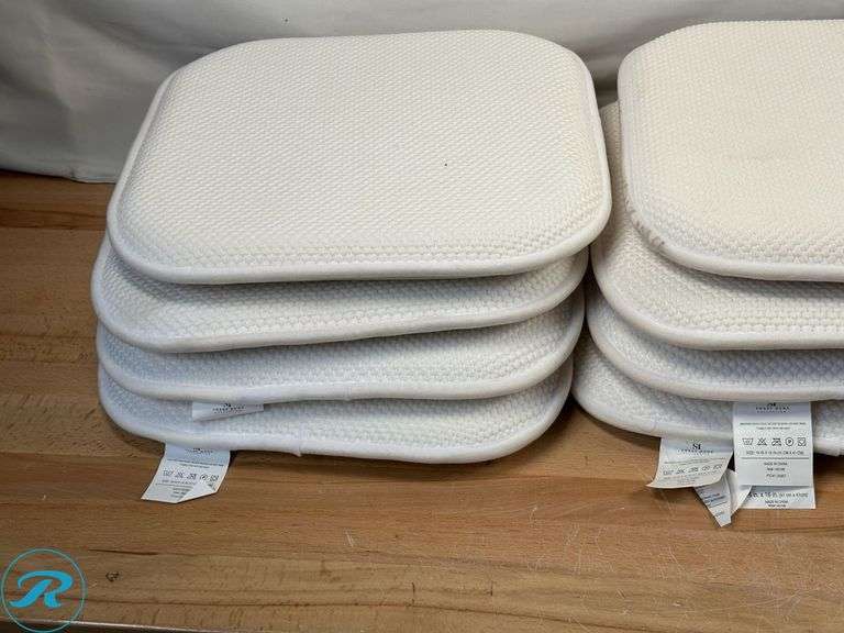 (12) Honey Comb Chair Cushion- Like New - Roller Auctions