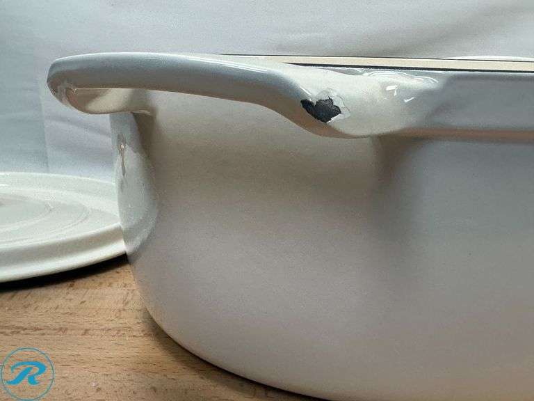 Tramontina 4-quart & 6-quart Enameled Cast Iron Round Dutch Oven, 2-pack - Like New/Chipped Handle - Roller Auctions