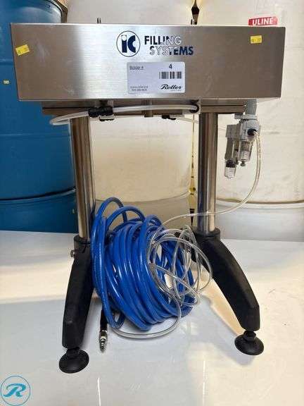 IC Filling Systems Manual Bottle Blowing Machine Mod. SOM - Roller Auctions