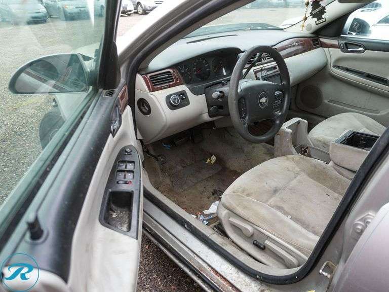 2008  Chevrolet  Impala LS  FWD - Roller Auctions