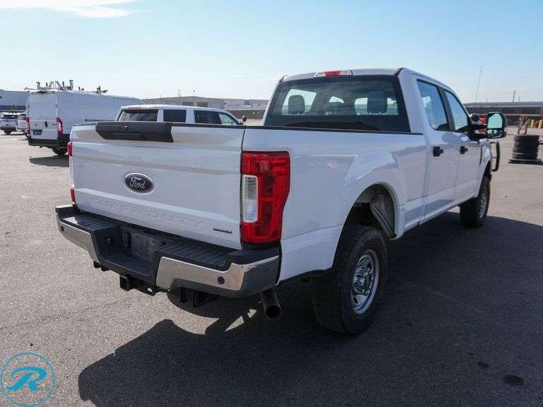 2019 Ford F250 Super Duty XL 4WD Crew Cab Pickup - Roller Auctions