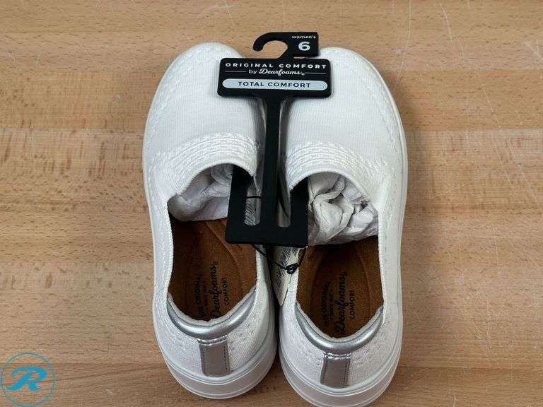 Dearfoams Women's Slip-On Lightweight Comfortable Sophie Loafers with Arch Support, Size 6- New