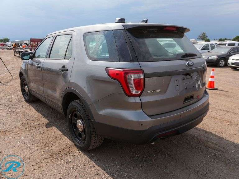 2016  Ford  Explorer   AWD Police Interceptor  SUV - Roller Auctions