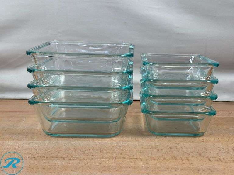 (2) Snapware Pyrex 18-piece Glass Food Storage Set - Like New - (1) Lid is Broken - Roller Auctions
