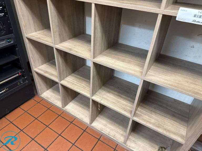 Wooden Cubby Storage Unit with 16 Compartments - Roller Auctions