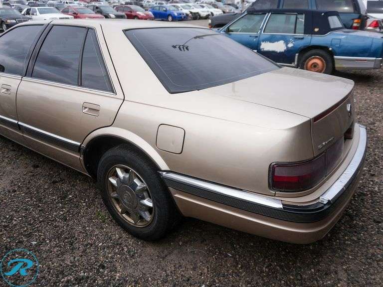 1997  Cadillac  Seville SLS  FWD - Roller Auctions