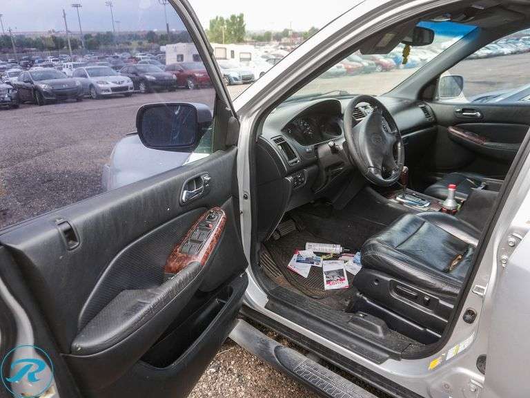 2001  Acura  MDX   AWD - Roller Auctions