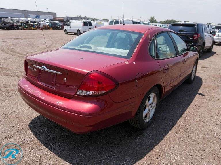 2000 Ford Taurus SE FWD - Roller Auctions