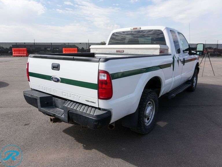 2012 Ford F250 Super Duty XL 4WD Super Cab Pickup - Roller Auctions