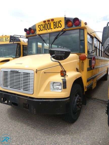 2001 Thomas FS65 Chassis Freightliner RWD 77-Passenger School Bus