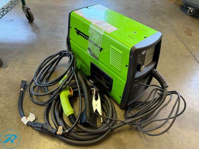 Forney 325P Plasma Cutter, 120V, 20 Amps - Roller Auctions