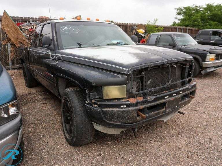 1998  Dodge  Ram 1500 Laramie   4WD - Roller Auctions