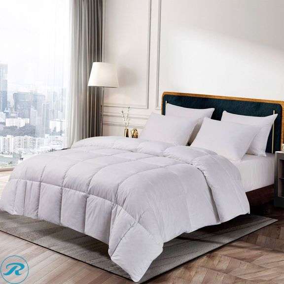 Hotel Grand White Goose Feather & Down Comforter - New - Roller Auctions