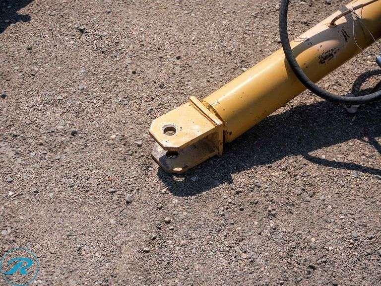 Brown Model DS U 10 Towable Hydraulic Box Scraper, 10', Pin Hitch, Not a Titled Unit - Roller Auctions